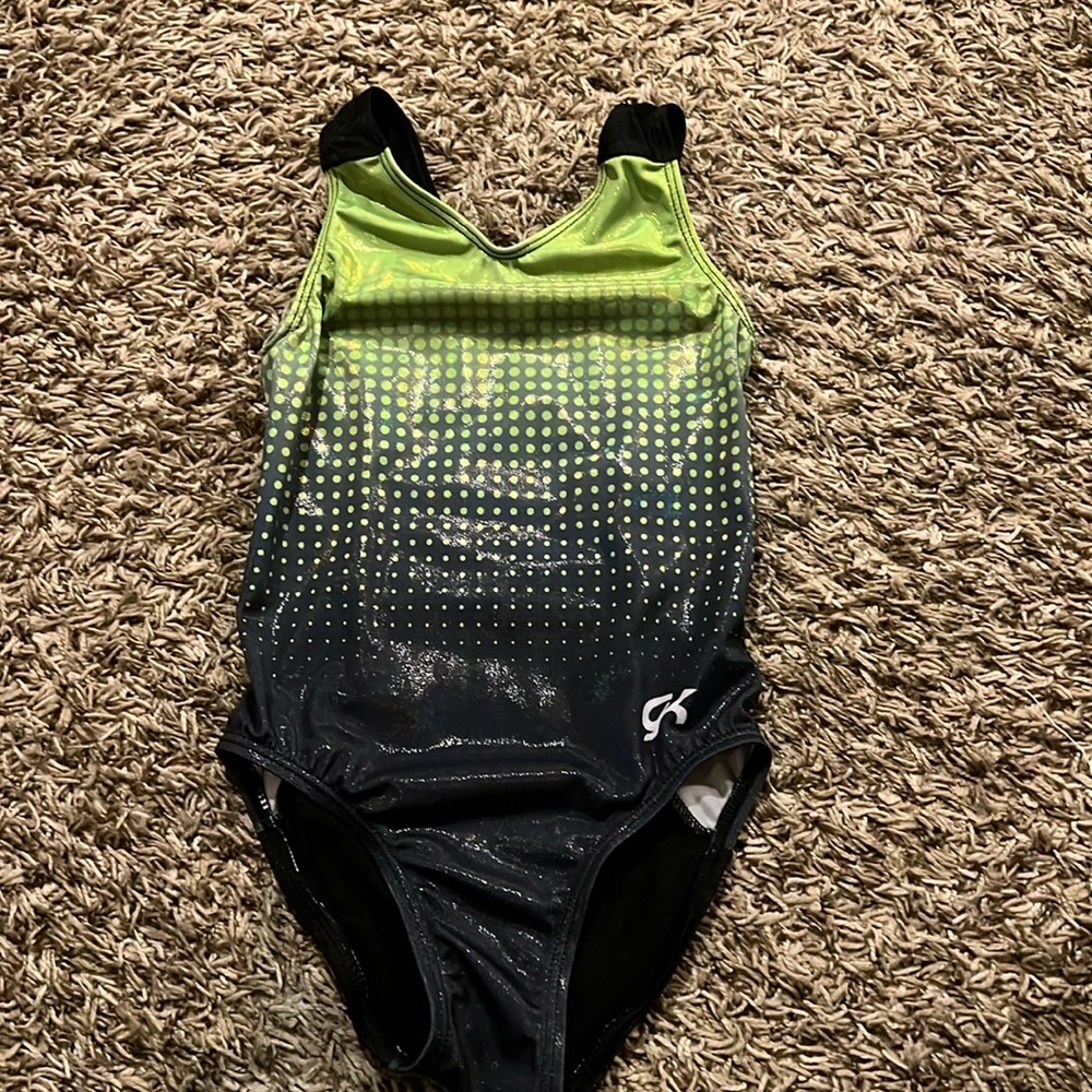 GK Leo 🎈4 -$5 items for $10🎈